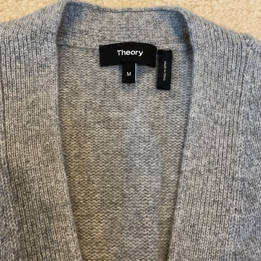 NWOT Theory Cashmere Cardigan - Picture 2 of 4